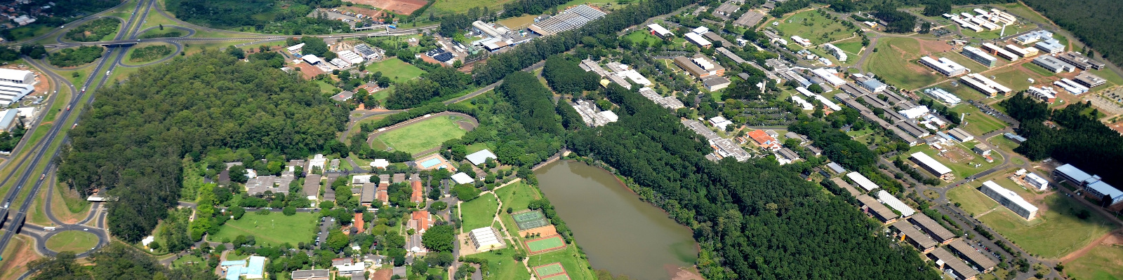 Vista aérea del lago, ubicado en la zona sur de la UFSCar, campus de São Carlos